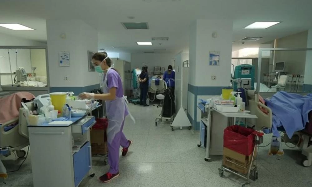 Κορονοϊός Λάρισα: Έχουν γεμίσει τα κρεβάτια και οι ΜΕΘ στα νοσοκομεία
